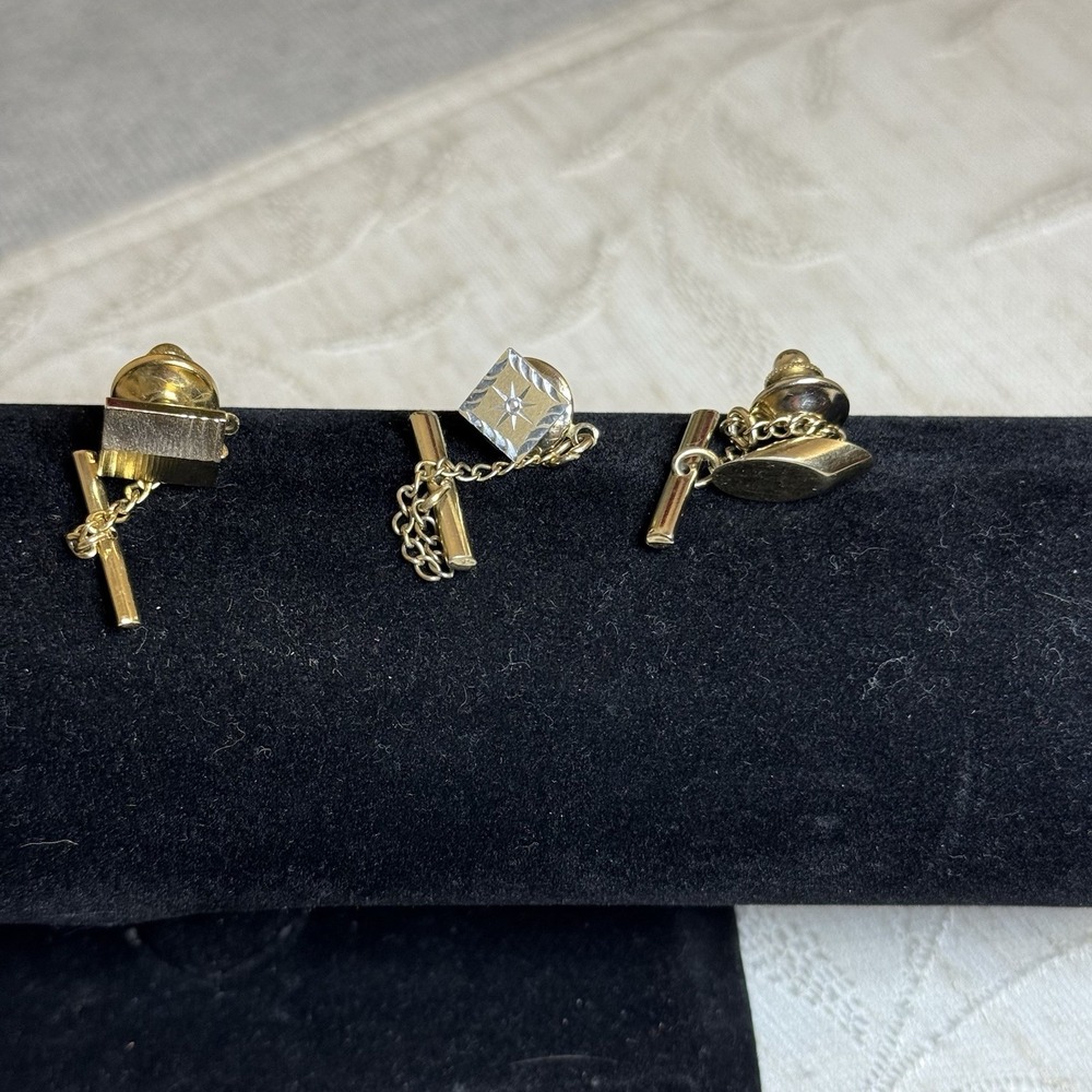 Men's 3 Piece See Of Gold Toned Tie Tacks With Chain